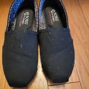 Black and blue Bobs slip-on shoes Women’s Size 7